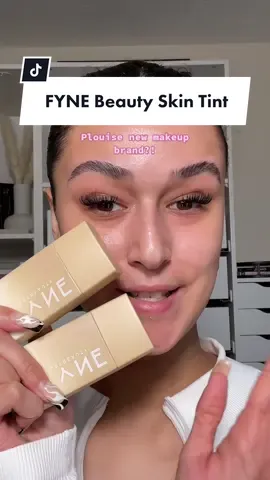 @fynecosmetics Skin tint?? Shade 6 #fynecosmetics #fynecosmeticsskintint #skintint #glassskin #glassskinmakeup #plouise #swatches 