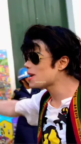 #michaeljackson #theydontcareaboutus 