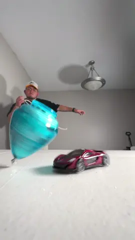 Can you talk to the “Tops” next for me 🌪️ #bltrn #trompo #trompos #spinningtop #spin #spinaverse #trompotricks #trickshots 