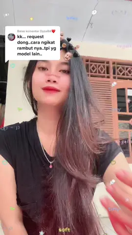 Membalas @DyzaRA❤️ Lunas ya kak , krna jepit yg besarny blm ketemu jdi pke jepit yg kecil alhasil ga kejepit semua rambutnya 😂 #rambutpanjang 