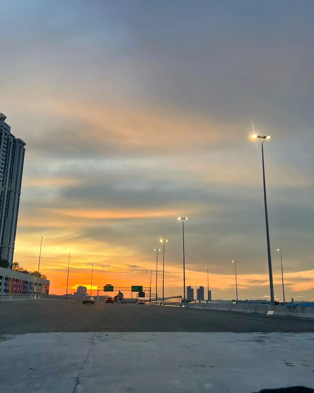 Sunset along highway🌇 #malaysia #sunset #highway #shotoniphone 