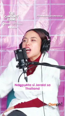 Hindi lang nagkasama ang magkowa, umaariba na ang chismis?! HAHAHAHAHA.  ‘Di lahat ng sitwasyon, ginagawa nating mundo ang ating mga jowa! Minsan mag-“ME” time din tayo! 💩 #TheComfortRoom #KimJe #KimMolina #JeraldNapoles #OomphTV #Podcast #FYP #ForYou #TikTokPH  #TCRModernSignsOfBreakUp