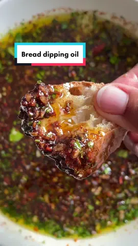 Bread dipping oil 😍 shoutout to @saltochtahini for the inspo!