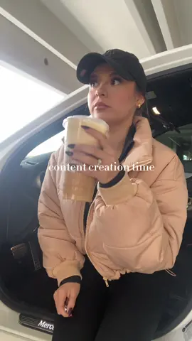 A morning in my life as a Latina in marketing, content creator, and business owner. 🤍 #minivlog #fyp #parati #latinacontentcreator #aesthetic #morningroutine #morningroutineaesthetic #successmindset #lasvegascontentcreator 