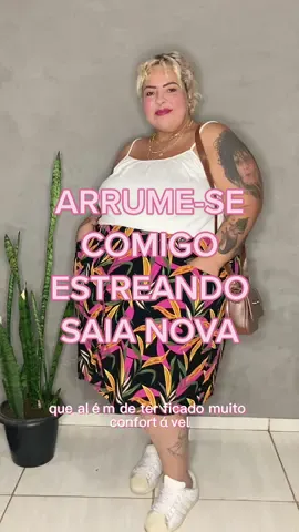 Eu recebi essa saia da @nrplusize e fui logo correndo usar. O resultado foi estilo e conforto. Tudo que eu amo. #modaplussize #modafeminina #fy #modaparagordas 