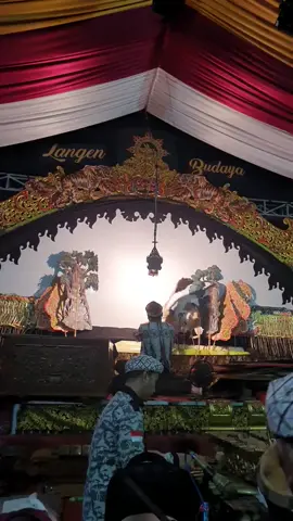 SURADENAWA👹👹#fyp #kidalanganomrusdi #indramayu #wayangkulitlangenbudaya #savewayangkulitindonesia #gamelan #budayaindonesia #cintabudayaindonesia