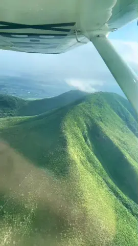 Zamora de Hidalgo, Michoacan 🤙🏻⛰ #foryoupage #fyp #flight #aviation #aviacion #pilot #pilotlife #travel #pueblo #cessna152 #cessna #michoacan #guadalajara #aicm #airport #piloto #vuelo #foryou 