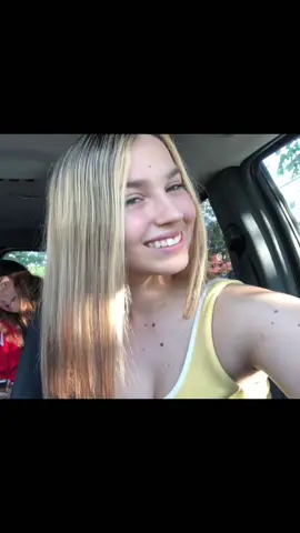 back to blonde? #greenscreen 