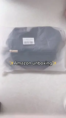 Perfect makeup bag 🙌🏼 #GenshinImpact32#amazonfinds#amazon#amazonmusthaves#unboxing#amazonunboxing#fyp#foryoupage   