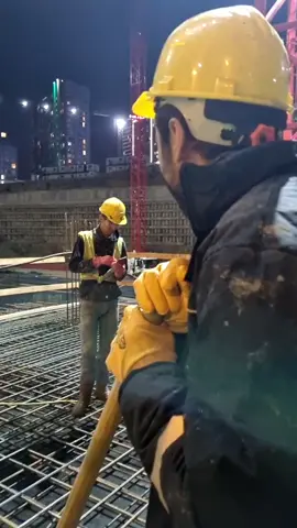 Anlık biz  #inşaat #inşaatçı #türkiye #turkey #usta #demir #beton #şantiye #concrete #concretelife #construction #kalfa #mühendis #inşaatişçileri #inşaatmühendisi #istanbul 