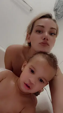 Hes perfect . My little shnookums. #mommalovesyouson❤ #MomsofTikTok #viral #bathtime 