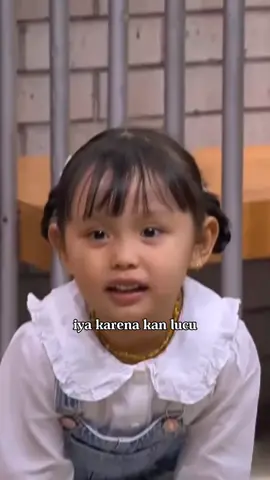 lala kalo ketawa suka megang lutut🤣  pinter bgt sih la😍 #laporpak (09/11/22) #laporpaktrans7 #laporpakreaction #shabiraalula #lala #fyp #xyzbca #masukberanda 