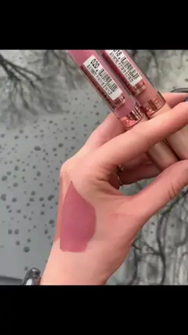 💖TOPFACE INSTYLE💖 💄Extreme Matte Lippaint💄 🌈Contient de la vitamine E et de l'huile de macadamia💋 Protège vos lèvres contre le dessèchement🧡💜🌻 Permanence jusqu'à 12 heures. . ▶️Pour commander veuillez contacter 70 030 677 💋🥰 . #MISS2L #topface #topfacetunisie #parfumerie #extreme #makeup  #gloss #lip #lips 