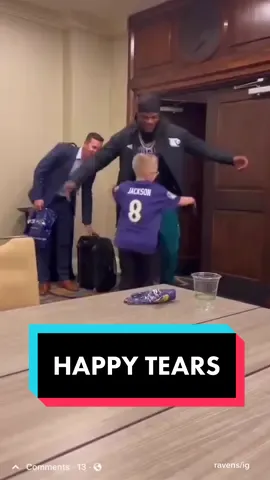 Happy tears for a surprise visit from @lamarjackson 🏈🥹💜  #nfl #surprise #feelgood 
