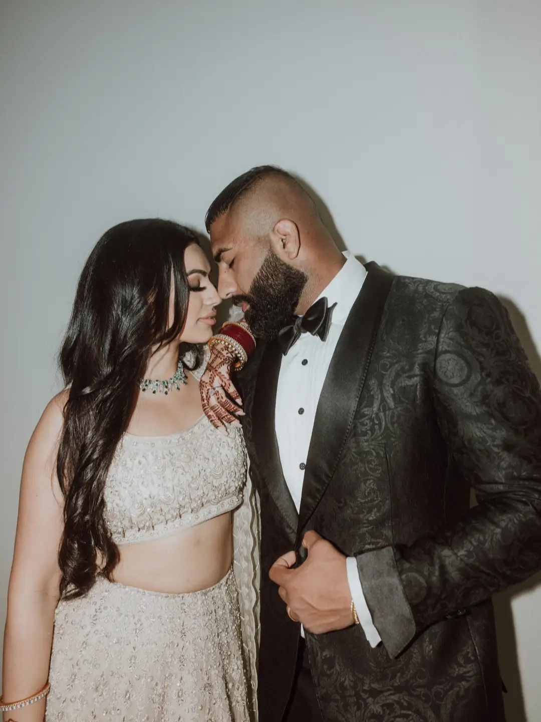 My perfect match 🤍🖤 @jessysahota  #couple #reception #wedding #weddingphotography #coupleshoot #couplephotoshoot #photoshoot #photoshootinspo 