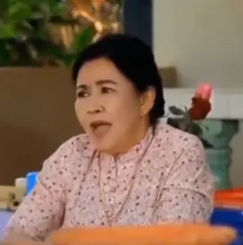 ခင်မို့မို့အေး edit
