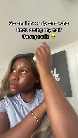 That iron burnt me real bad 💔 #wiginstall #wigtok #blackgirltiktok #hairtherapy #YellowstoneTV 