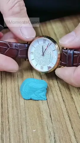 Removing a Rolex glass