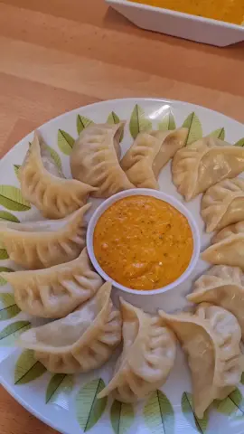 #chickenmomo #chickendumplings #bumplings #nepalifood #nepalifoodlovers #bharatisunuwar #himalayanmumsrecipe #foryou #foryoupage 