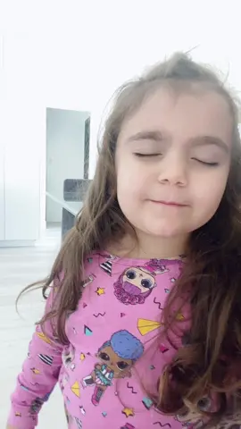 #viral #ariana 