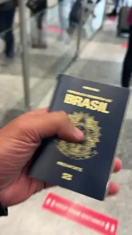 VANTAGENS DE TER DUPLA CIDADANIA🛂 #passaporte #imigracao #passaportebrasileiro #passaporteeuropeu #duplacidadania #cidadaniaitaliana #brasileirospelomundo #brasileironaeuropa #motoboynagringa #diegocalixto #milao #milano #milan 