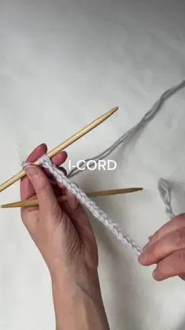I-cord 🫐 perfect way to make a string for Flashback hoodie or straps for a summer top // patterns at www.witredesign.no #witredesign #knittingpattern #icord #knitting #knitwear #knittersoftiktok #striktok #knittinginspiration #DIY #knittingtiktok #memade #flashbackhoodie #knitinspiration 