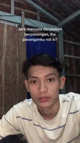 Mosok sek disewo kancaku😂