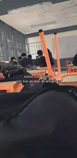 no encajo aquí:'3 #fyp #alone#chicoraro #solito #sad#nosoydeaqui #notengoamigosjajaja 