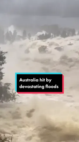 Parts of New South Wales’ Central West have been devastated by floods. These scenes, filmed by the Rural Fire Service show water spilling from Wyangala Dam. #Flooding #WyangalaDam #CentralNSW #NSWFloods #Floods #Australia #News #AustralianFloods #AustralianFlooding #FloodingInAustralia #LaNina #Climate #Rain #ExtremeRain #damspilling  