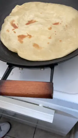 Cooking with Zetti! Coming soon #rotibai Episode! We ate #roti of course #foodtiktok #Foodie #welovehiphop #zettishotplates 