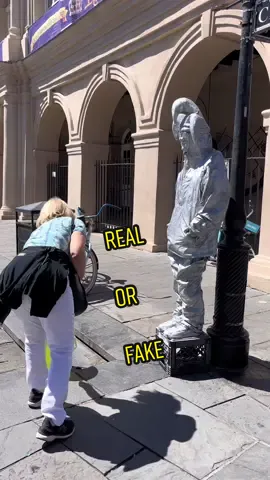 Street performer in New Orleans #neworleans #streetperformer #performance #fakeperformance #realorfake #travel #traveltiktok #usa 