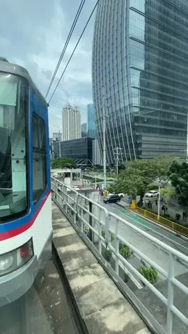 #fyp #tiktokph #smmegamall #sightseeing #mrt 