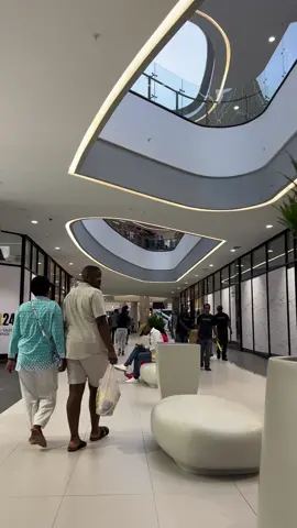 Vivian Reddy talks to us abiout the Multi-Billion rand @oceans_mall that officially Opened #dalaucrew #oceansmall #vivianreddy 