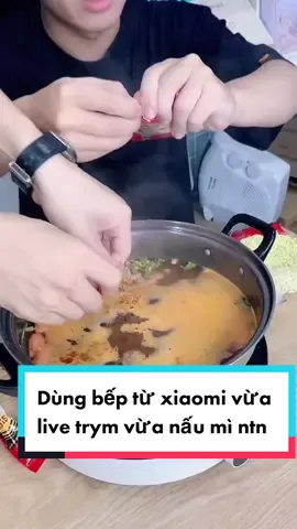 Dùng bếp từ xiaomi mija youth version2 vừa livetrym vừa nấu mì sẽ thế nào #xuhung #bepdientu  #bepdientuxiaomi  #beptuxiaomi  #xiaomi  #beplaunuong  #bepdanang 