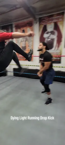 Running Drop Kick #wrestlingschool #Wrestling #ProWrestlingTraining #prowrestlingtiktok #ProWrestlingSchool #SantinoBros #ProWrestling #DropKick 
