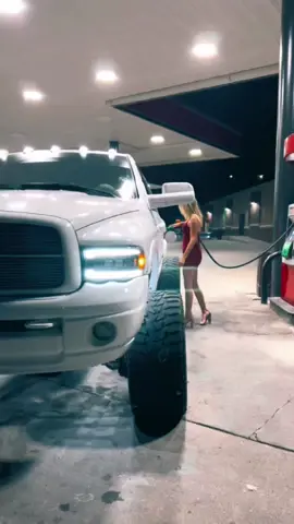 Can I get $5 on pump 7 please 