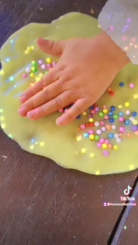 slime asmr with a 3 year old🥹 her little hands are the cutest #slime #slimeasmr #kidsoftiktok 