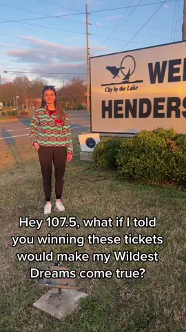 Clearly i was not cutout to be an influencer because filming in public was so hard 😅😅 but @107.5 The River PLZZZZZ #MIDNIGHTS1075  Most of the clocks were gone but i tried my best 😭