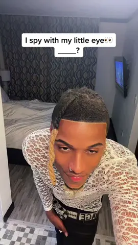 WHAT YALL SAW IN THIS VID? 👀😂 ( Play game in bio to run ya bag up ) #fyp #foryou #viral 