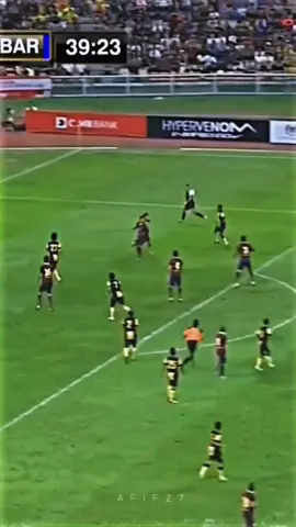 Counter attack Malaysia vs Barcelona 😬🔥 #harimaumalaya #fcbarcelona #amriyahyah 