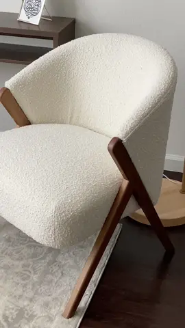 Unboxing my new accent chairs ☁️ 🫶🏼 I’m obsessed! #bouclechair  #apartmentdecor #neutraldecor #aesthetic #zarahome 