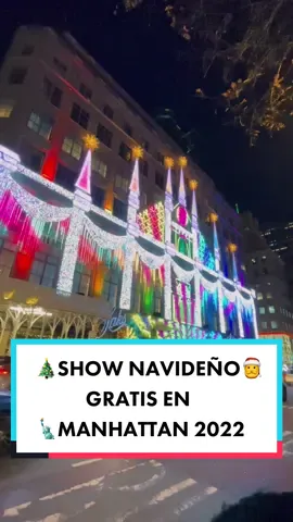 El mejor Show de luces navideñas Gratis en Manhattan, se encuentra ubicado cada año en la tienda Sacks en la 5ª Avenida entre las calles 49 y 50. El primer show de luces del 2022 iniciara el 22 de noviembre. Un espectaculo imperdible Si estás en Nueva York en invierno.  . . #sakschristmas #christmasnyc2022 #rockefellercenter #navidadennuevayork #navidadentiktok #invierno #shownavideño🌲 #christmas2022🎄 