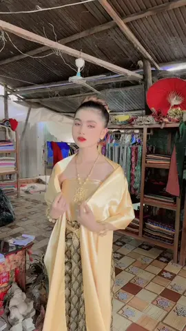 បែបនារីខ្មែរចាស🥰💛
