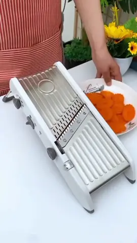 Fatiador Cortador De Legumes Profissional 18 tipos de corte Mandolin Slicer #cortador #fatiadordelegumes #fatiadordecebola #legumes #legume #utilidadesdomesticas #donadecasa #praticidade #cortadordesalada #comida#comidacasera 