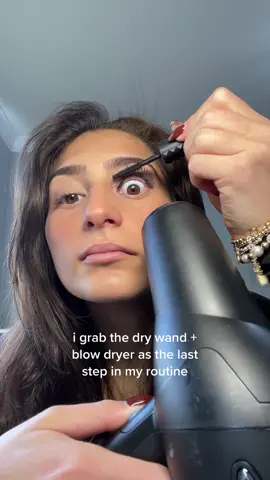 Replying to @abbehmfdean longer tutorial coming soon #mascarahacks #longerlashes #blowdrylashes #imgood 