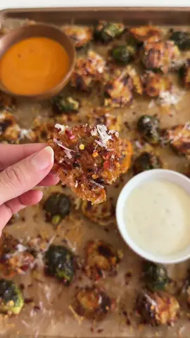 Crispy Parmesan Brussel Sprouts! Recipe up on the blog as always 🧀 #brusselsprouts #Recipe 