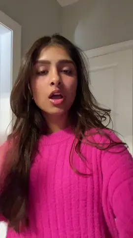 PIIINK sweater