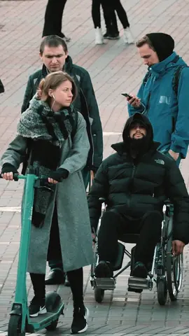 Wh’re are you from? 🇺🇦 i am from Ukraine 🇺🇦🧑🏻‍🦽 #socialexperiment #socialexperimentukraine #fypシ