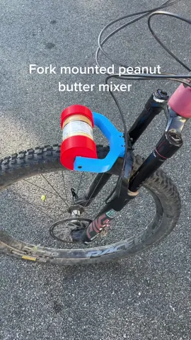 Ok but why does this work so well?? 😂 #mountainbike #3dprinting #bikehacks 
