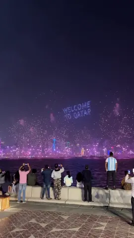 🥳 ¡FIESTA TOTAL! 🏆 El cielo de Catar se enciende con fuegos artificiales a pocas horas del inicio de la @FIFA  😍 🎥 IG: intriper  📺 Telemundo la casa de la Copa Mundial #Qatar2022 #MundialTelemundo #ElMundialLoEsTodo #CopaMundial #fifaworldcup #catar2022 #futbol #Soccer 